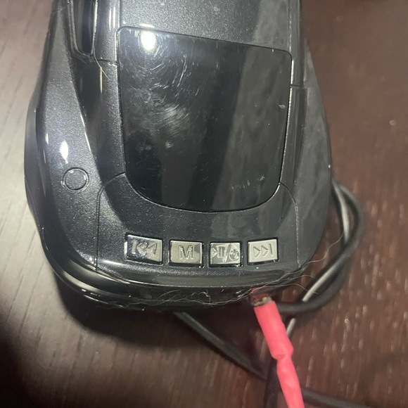 Car With speaker , Usb Drive Reader And Radio. - Picture 3 of 6